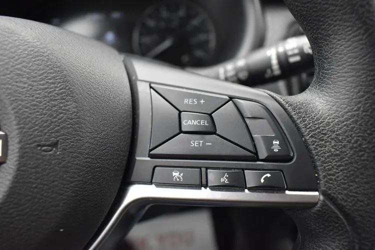 Used 2024 Nissan Kicks SV FWD image 22