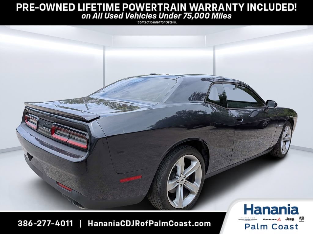 Used 2017 Dodge Challenger R/T RWD image 3