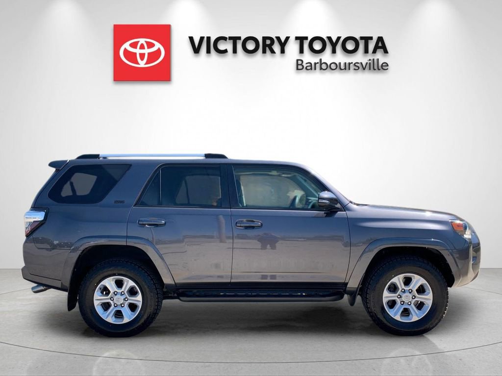 Used 2022 Toyota 4Runner SR5 Premium w/ Moonroof Package image 5