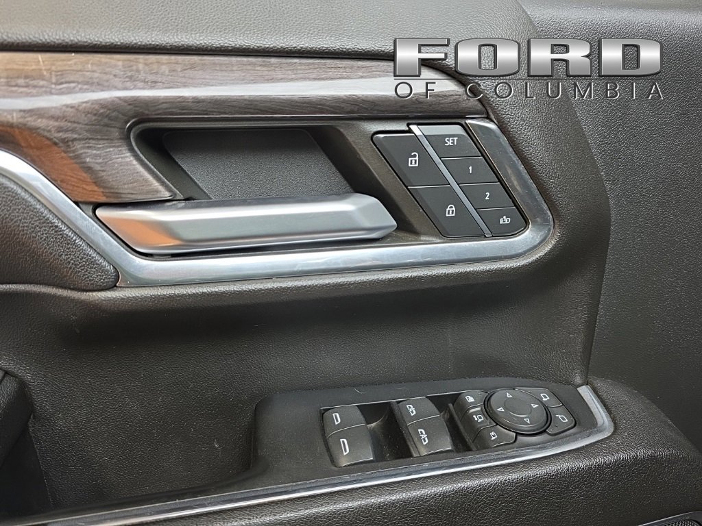 Used 2024 Chevrolet Silverado 3500 LTZ w/ LTZ Convenience Package image 27