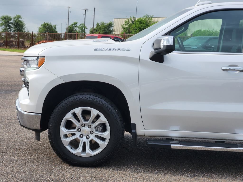Certified 2022 Chevrolet Silverado 1500 LTZ AWD/4WD image 9