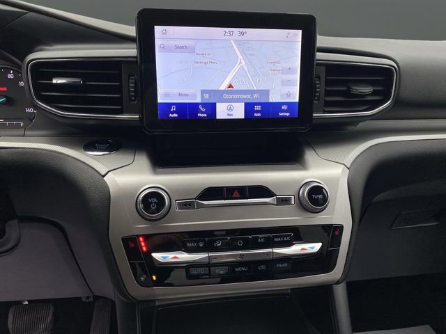 Used 2022 Ford Explorer XLT w/ Equipment Group 202A image 9