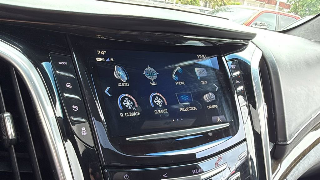 Used 2018 Cadillac Escalade ESV Platinum AWD/4WD image 39