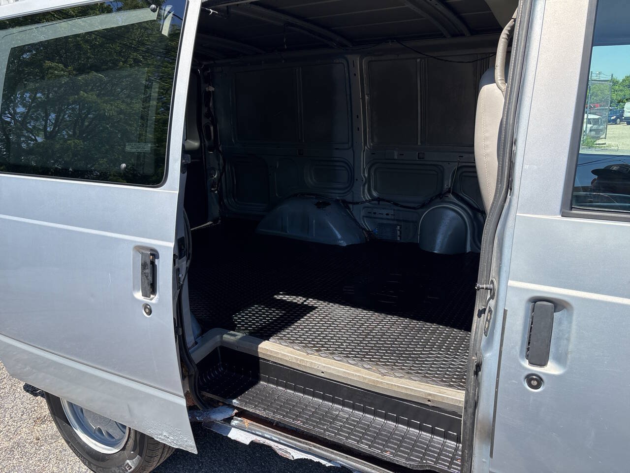 Used 1998 Chevrolet Astro AWD image 19