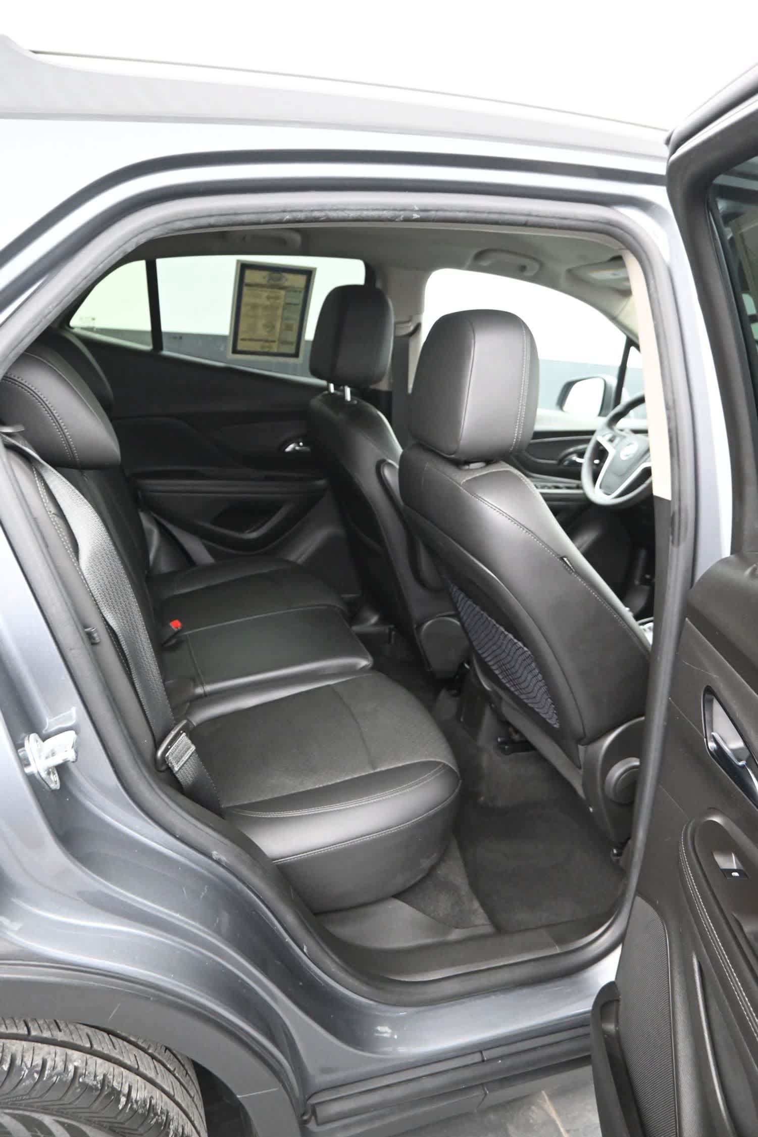 Used 2020 Buick Encore Preferred FWD image 12