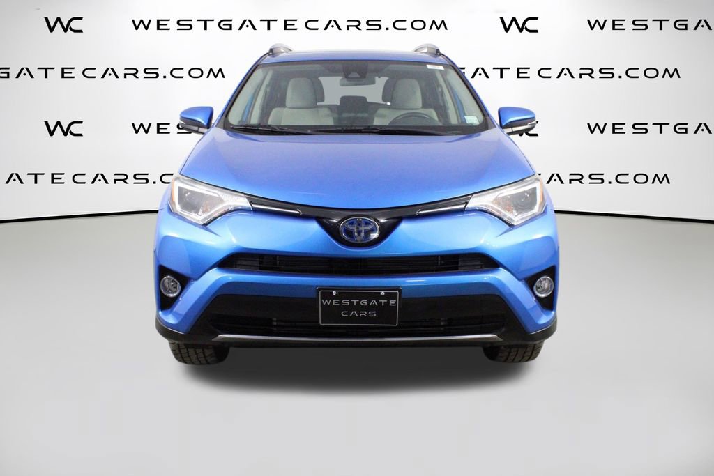 Used 2017 Toyota RAV4 XLE image 4