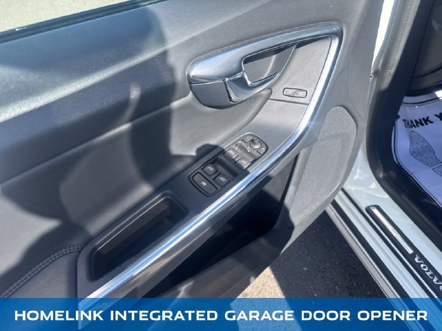 Used 2018 Volvo V60 T5 Cross Country w/ Convenience Package AWD/4WD image 12