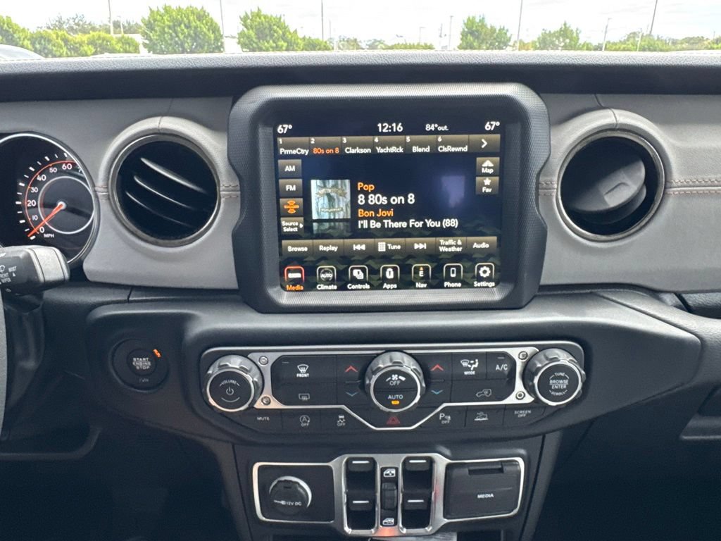 Used 2023 Jeep Gladiator Overland AWD/4WD image 12