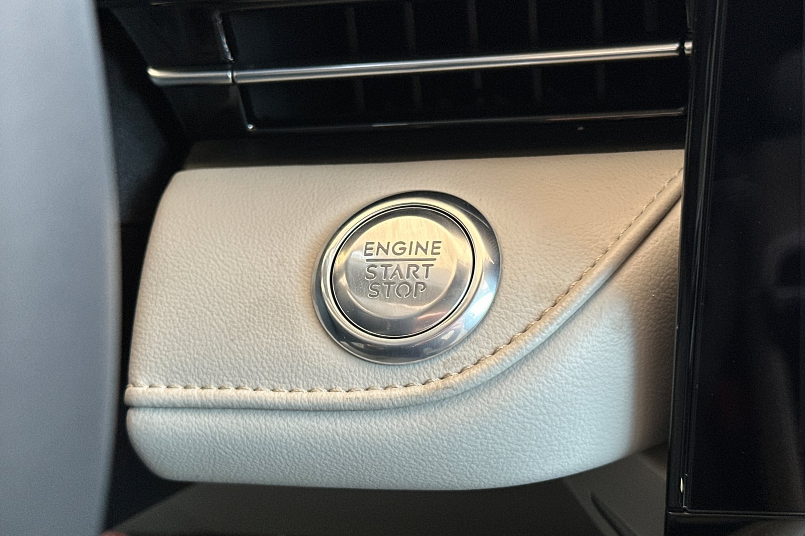 New 2026 Lincoln Nautilus Reserve AWD/4WD image 21