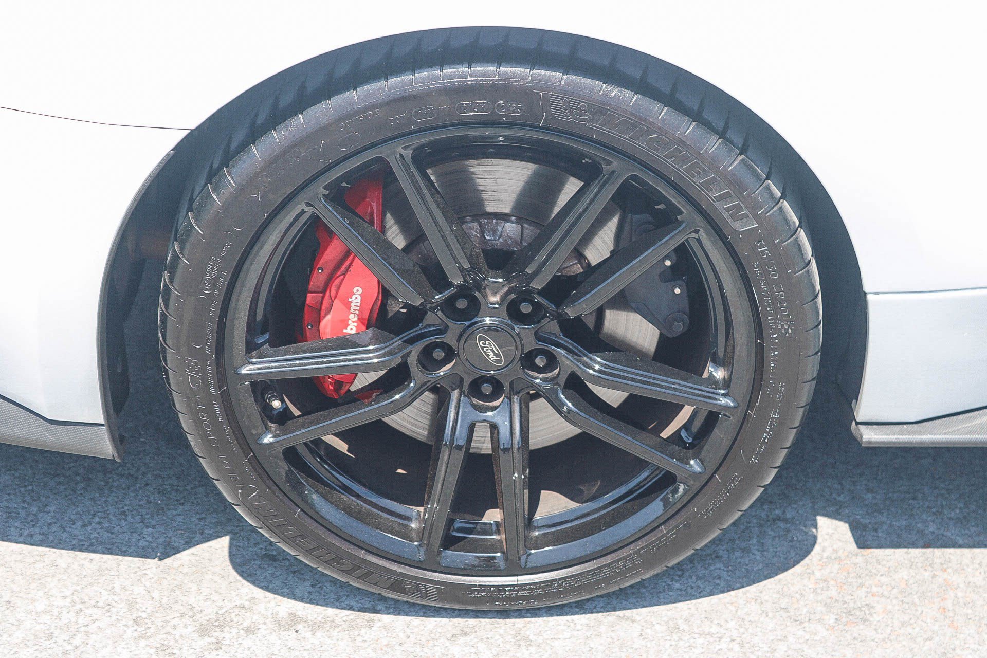 Used 2022 Ford Mustang Shelby GT500 w/ Technology Package RWD image 12