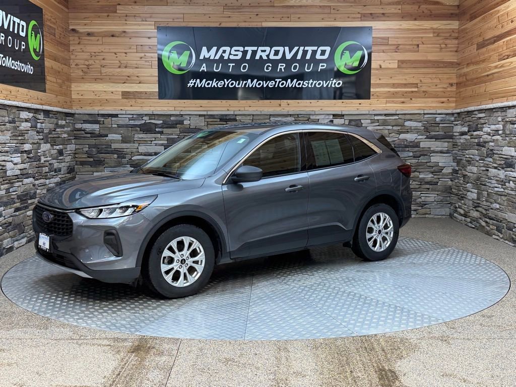 Used 2023 Ford Escape Active image 5