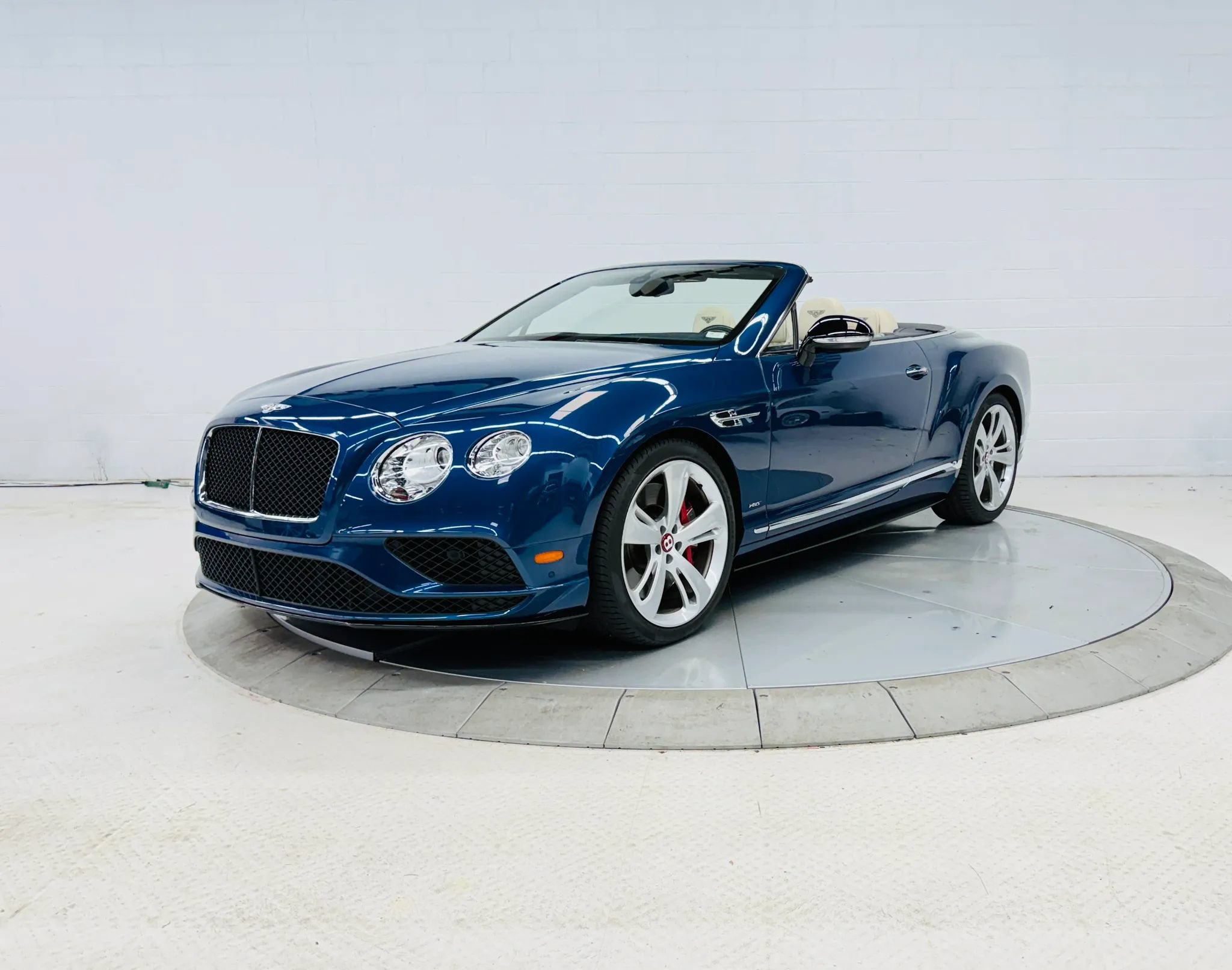 Used 2016 Bentley Continental GT V8 S AWD/4WD image 2