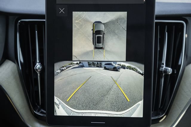 Certified 2026 Volvo XC60 B5 Plus AWD/4WD image 44