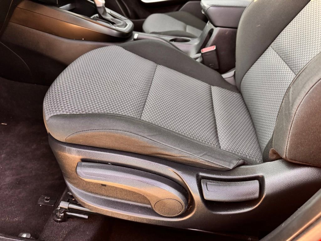 Used 2022 Kia Soul LX image 12