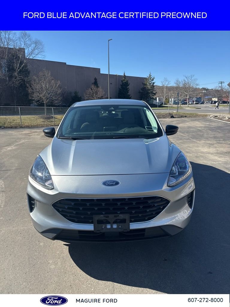 Certified 2022 Ford Escape SE w/ SE Sport Appearance Package image 3