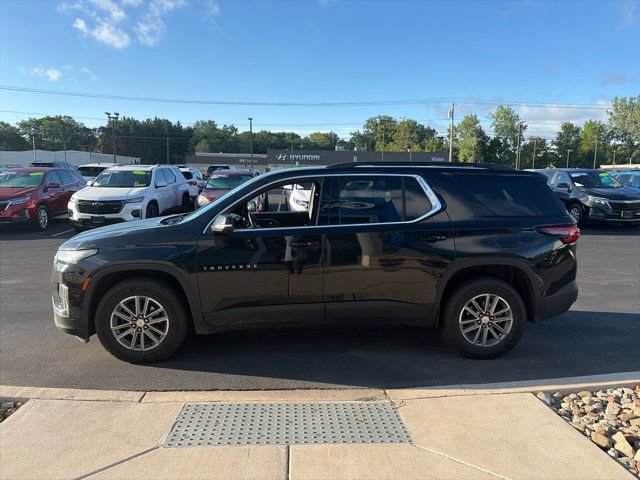 Used 2023 Chevrolet Traverse LT w/ Rear Camera Mirror Package AWD/4WD image 6