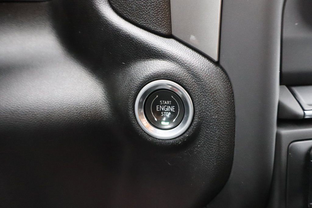 Used 2023 Chevrolet Silverado 1500 Custom image 13