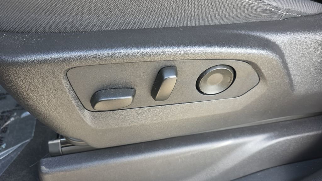 Used 2025 Chevrolet Silverado 1500 Custom w/ Rally Edition image 16