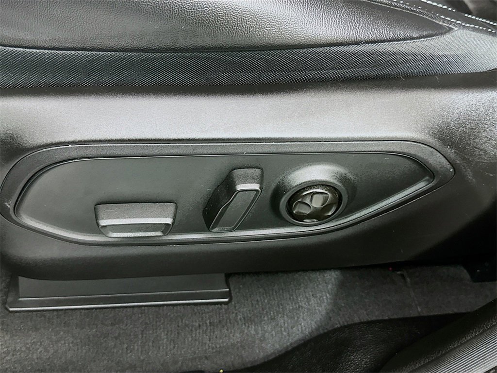 Used 2022 Jeep Grand Cherokee Limited image 18