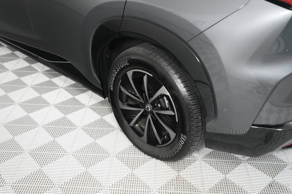 Used 2026 Lexus RZ 350e 2WD w/ Convenience Package image 8