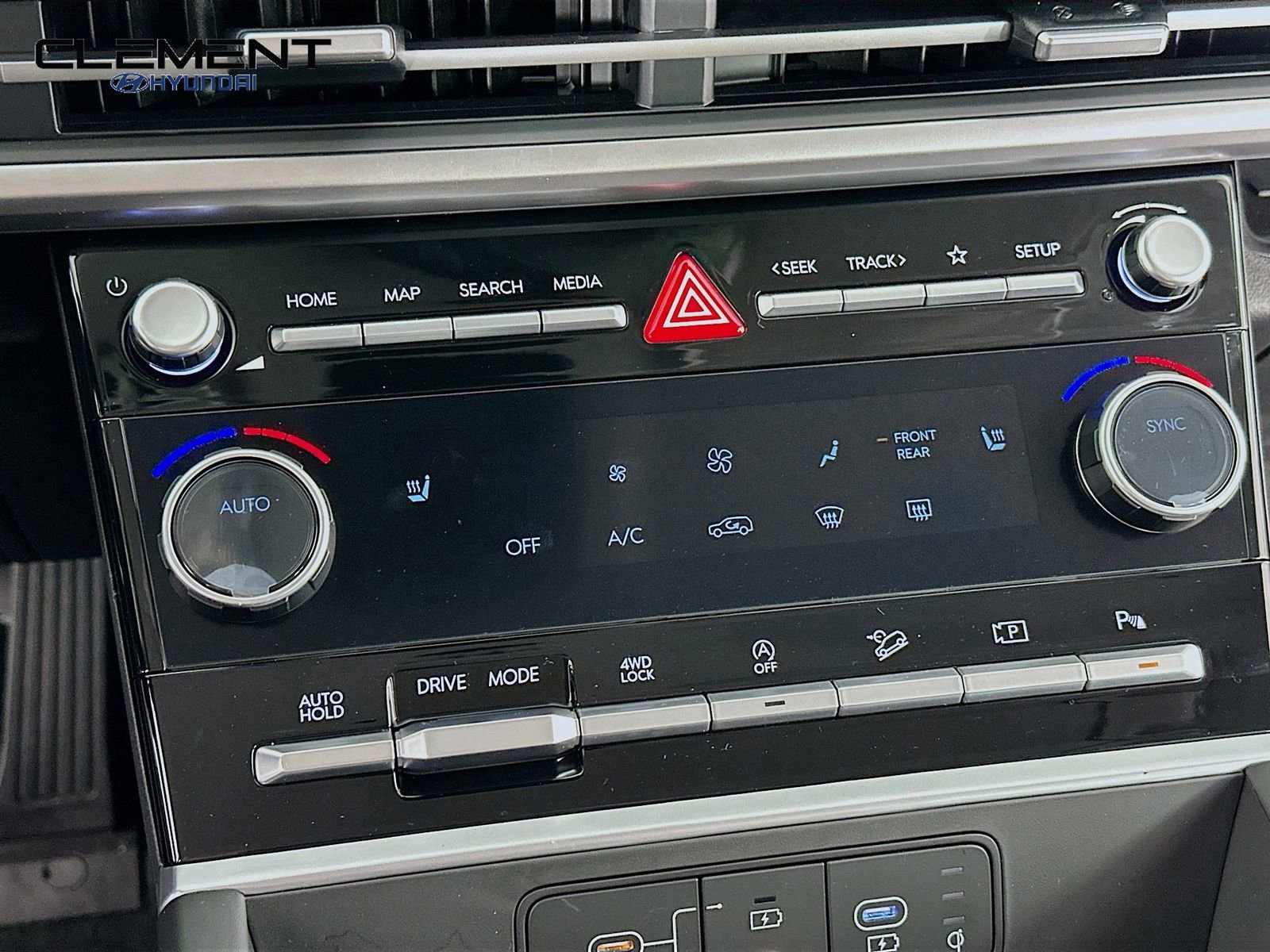 New 2026 Hyundai Santa Fe SEL image 18