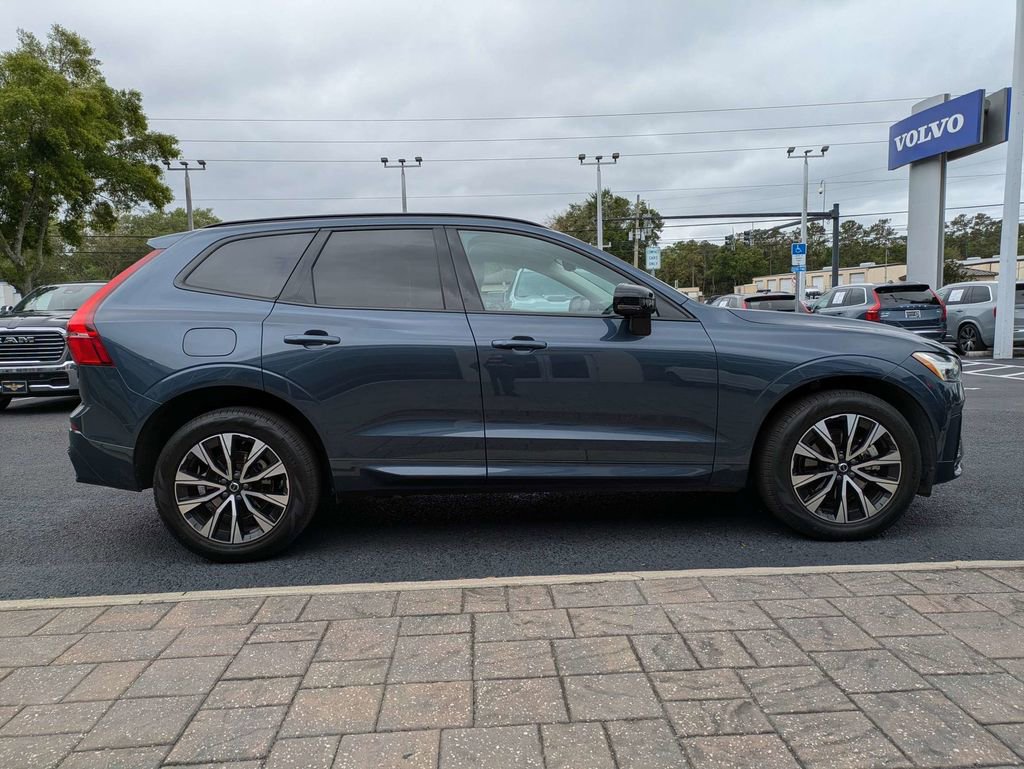 Certified 2024 Volvo XC60 B5 Plus w/ Protection Package Premier AWD/4WD image 7