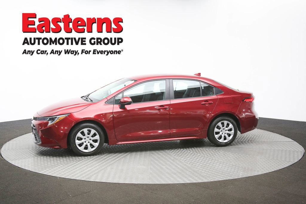 Used 2024 Toyota Corolla LE image 56
