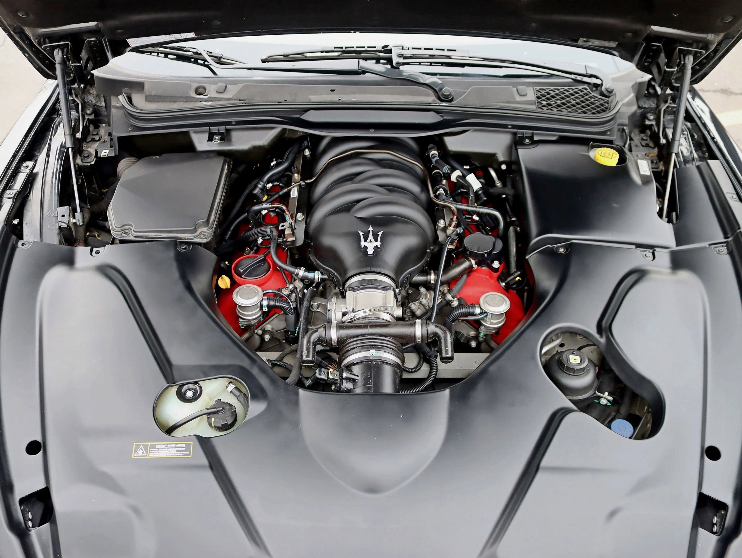 Used 2013 Maserati GranTurismo MC RWD image 35