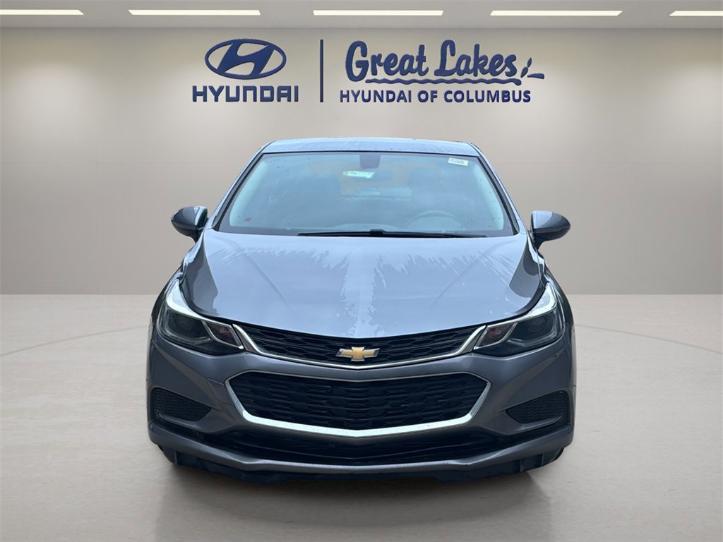 Used 2018 Chevrolet Cruze LT w/ Convenience Package image 8