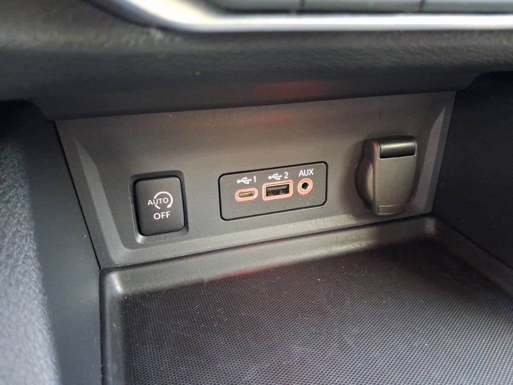 Used 2025 Nissan Sentra SR FWD image 28