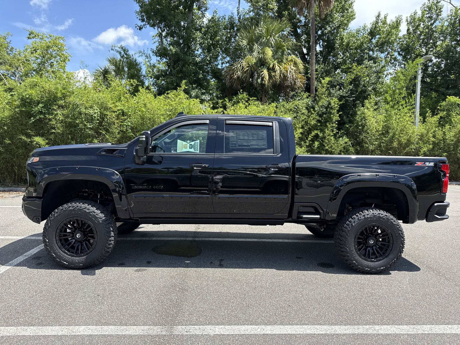 New 2026 Chevrolet Silverado 2500 LTZ w/ LTZ Plus Package AWD/4WD image 7