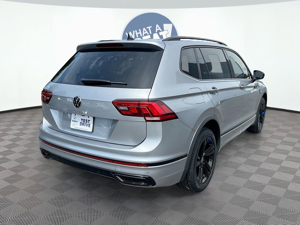 Used 2023 Volkswagen Tiguan SE R-Line FWD image 6