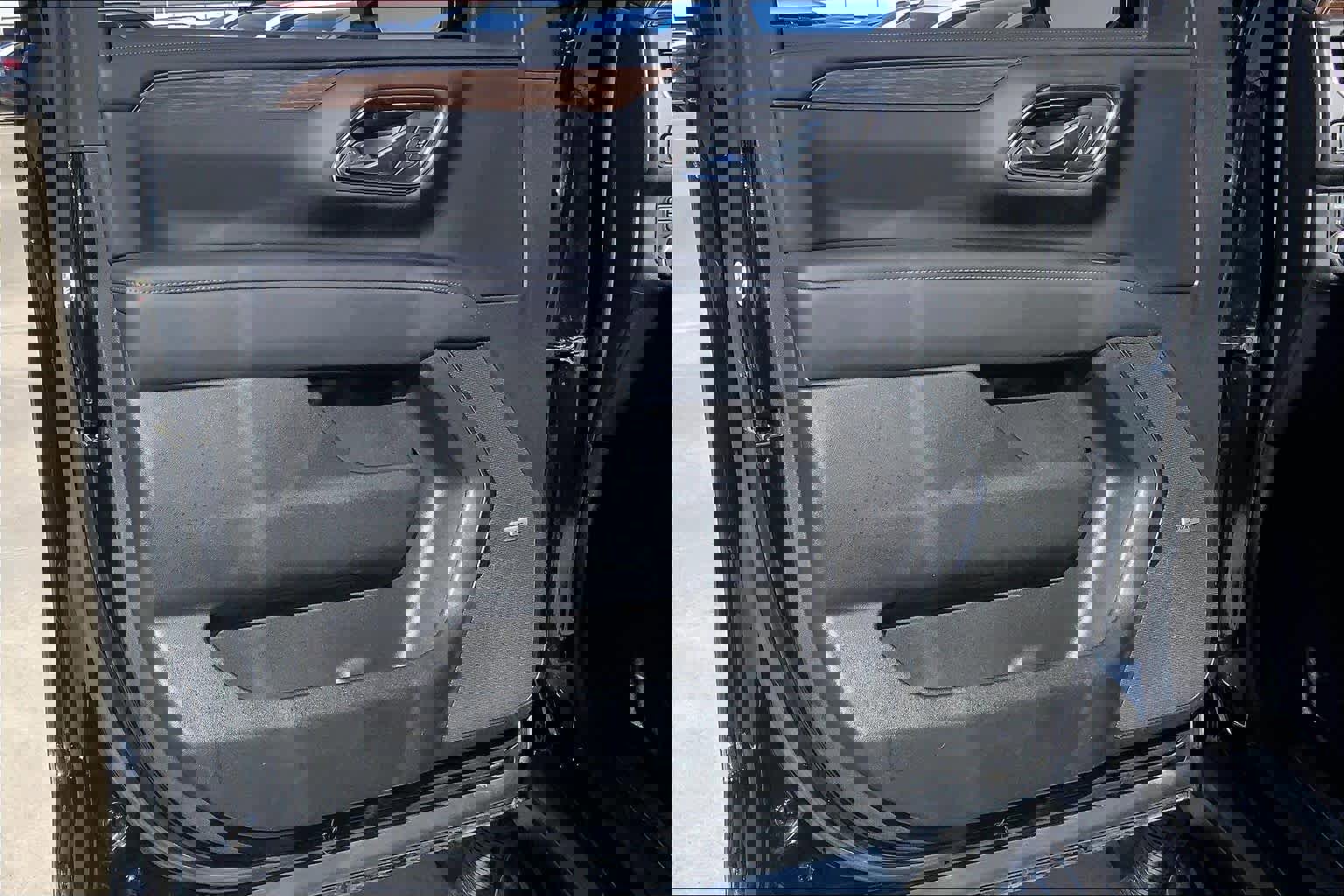 Used 2022 Chevrolet Tahoe High Country w/ Max Trailering Package AWD/4WD image 26