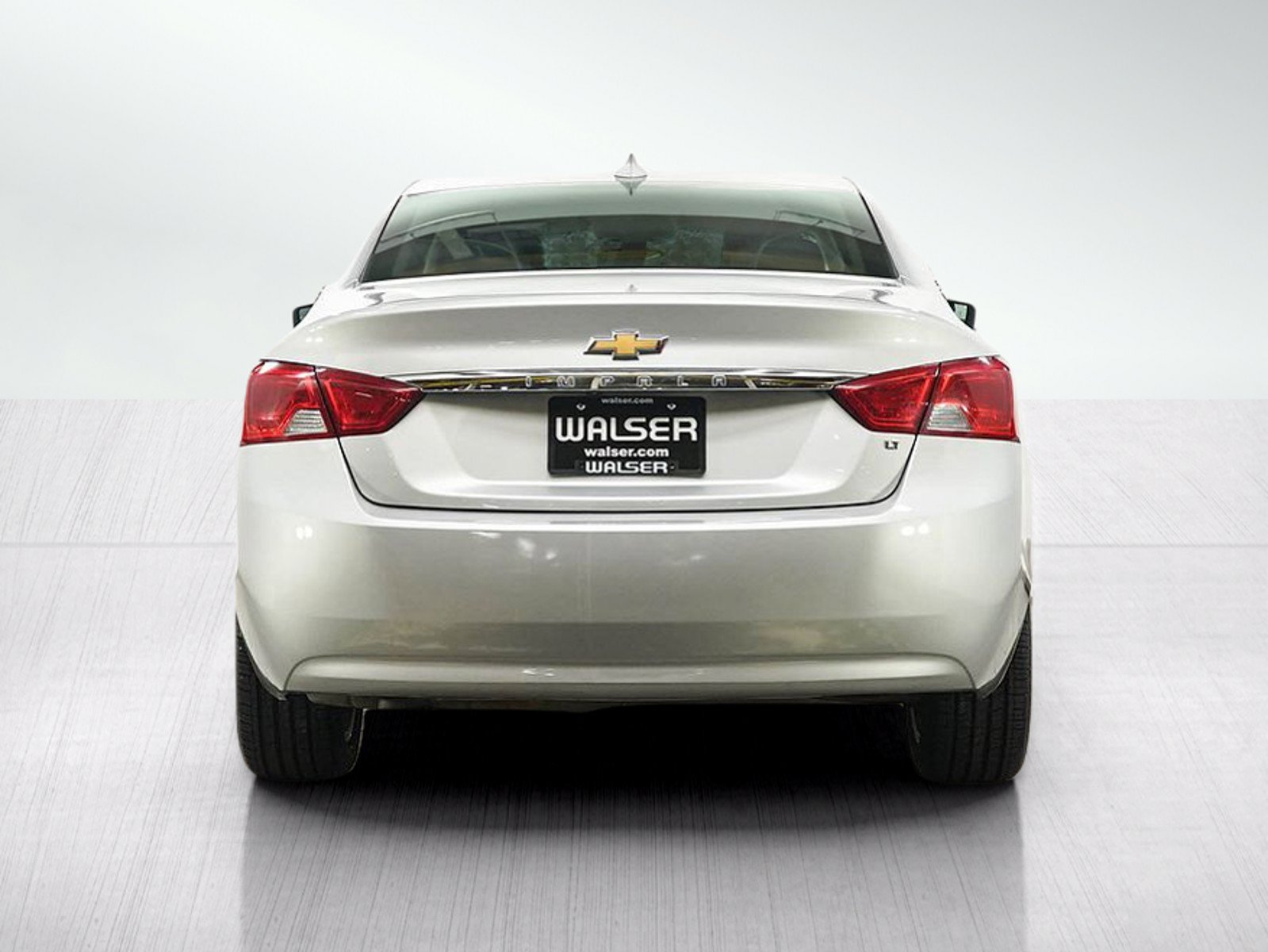 Used 2018 Chevrolet Impala LT FWD image 4
