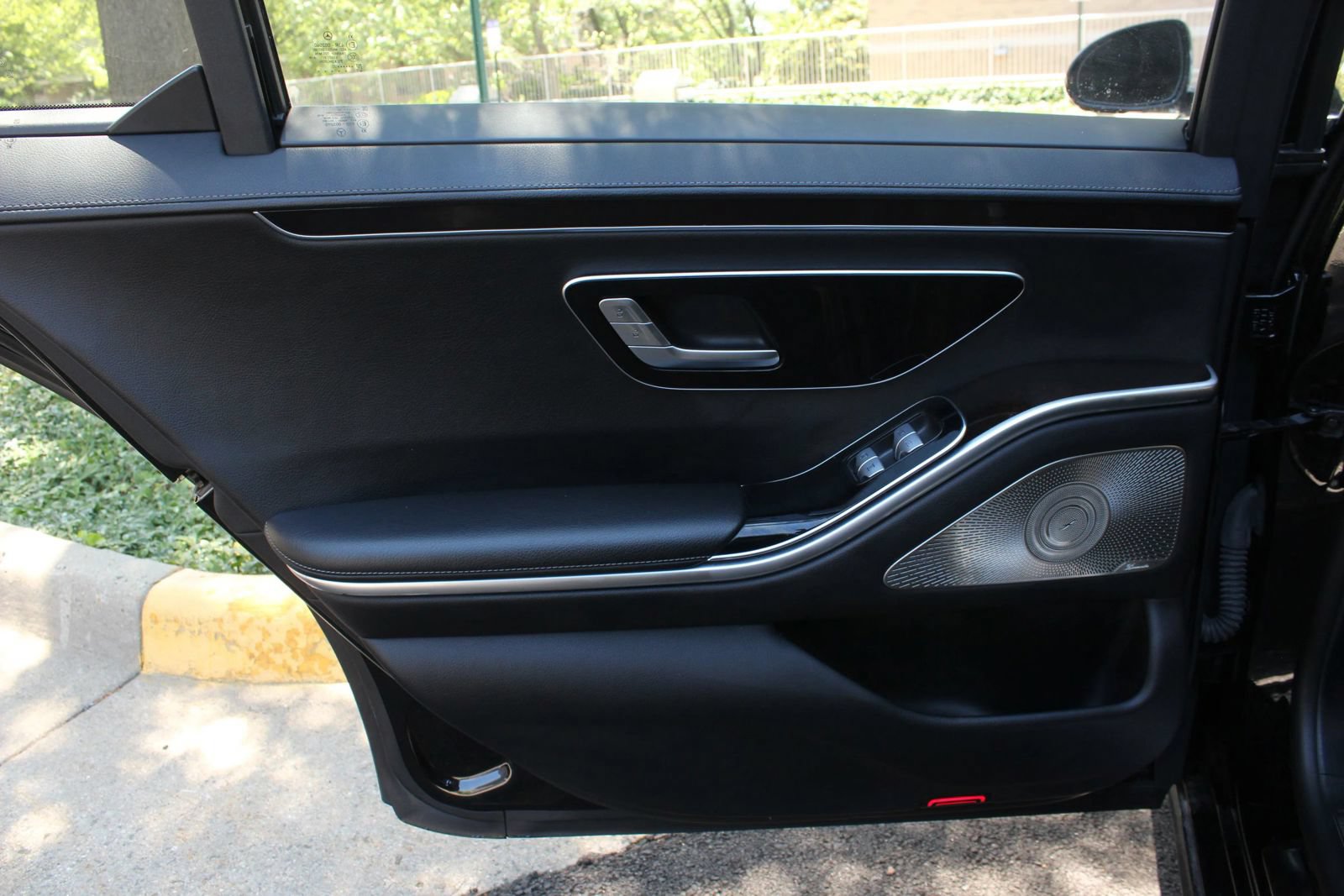 Used 2022 Mercedes-Benz S 500 4MATIC image 17