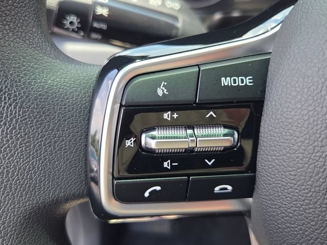Used 2023 Kia Sorento LX FWD image 26