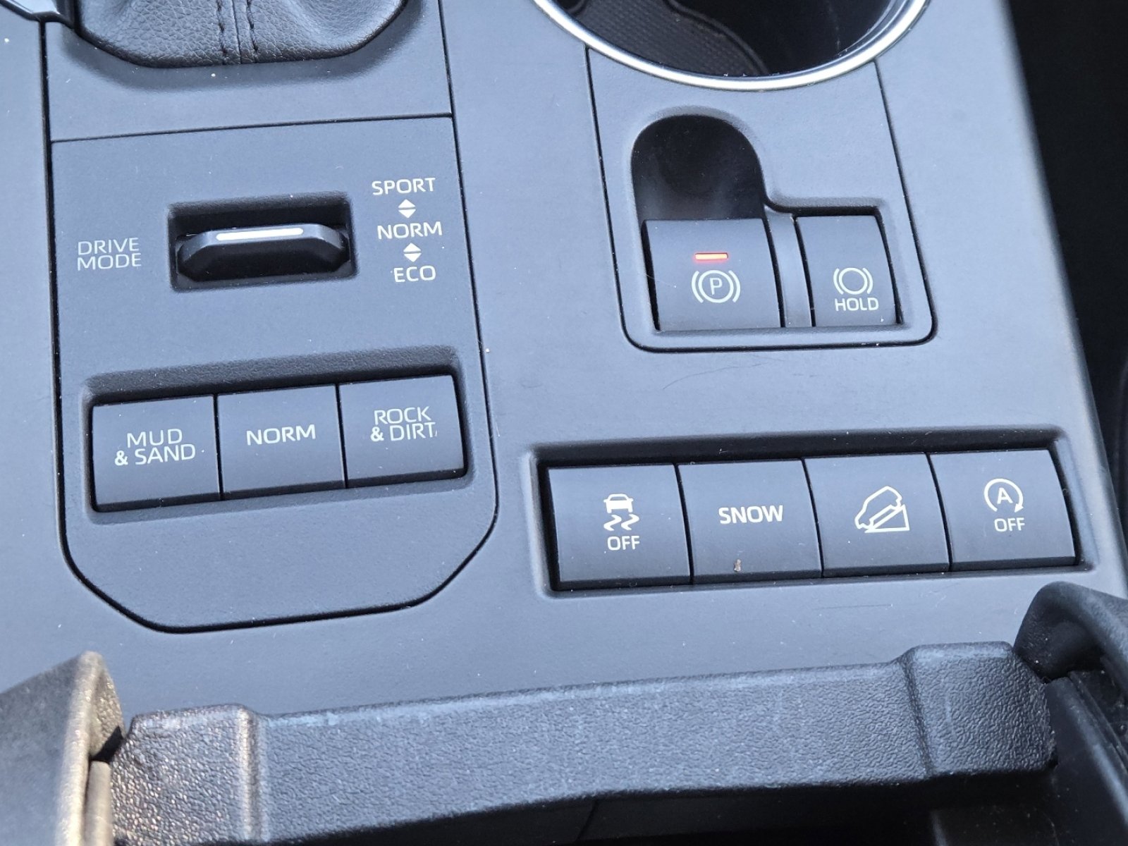 Used 2021 Toyota Highlander XLE image 8