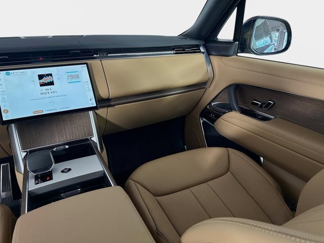 New 2026 Land Rover Range Rover Long Wheelbase SE image 26