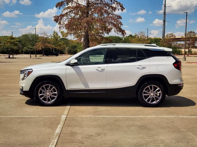 Used 2023 GMC Terrain SLT w/ Infotainment Package II FWD image 5
