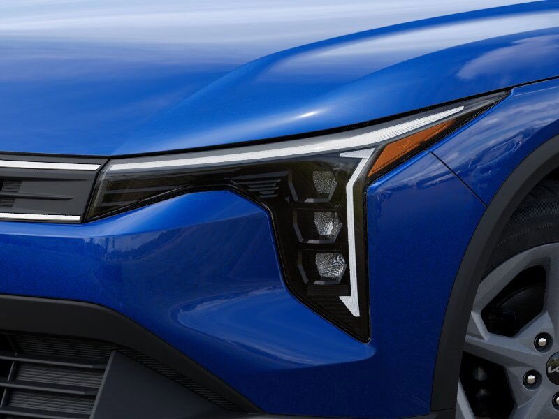 New 2025 Kia K4 LXS image 10