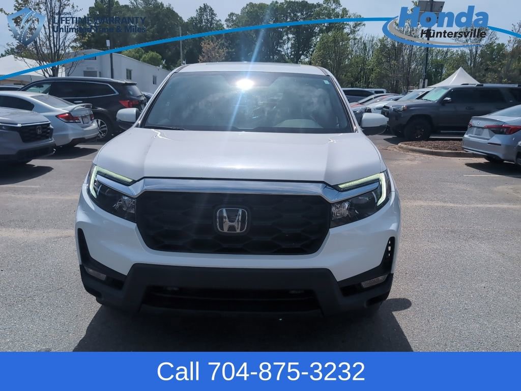 Used 2023 Honda Passport EX-L image 2