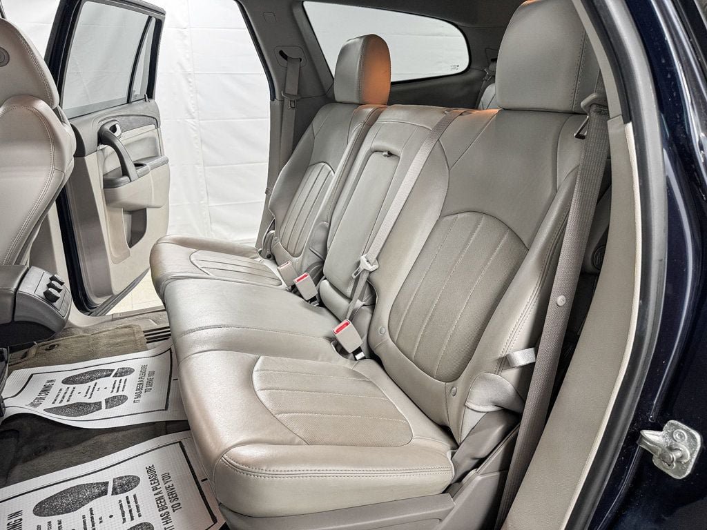 Used 2017 Buick Enclave Leather w/ Trailering Package FWD image 8