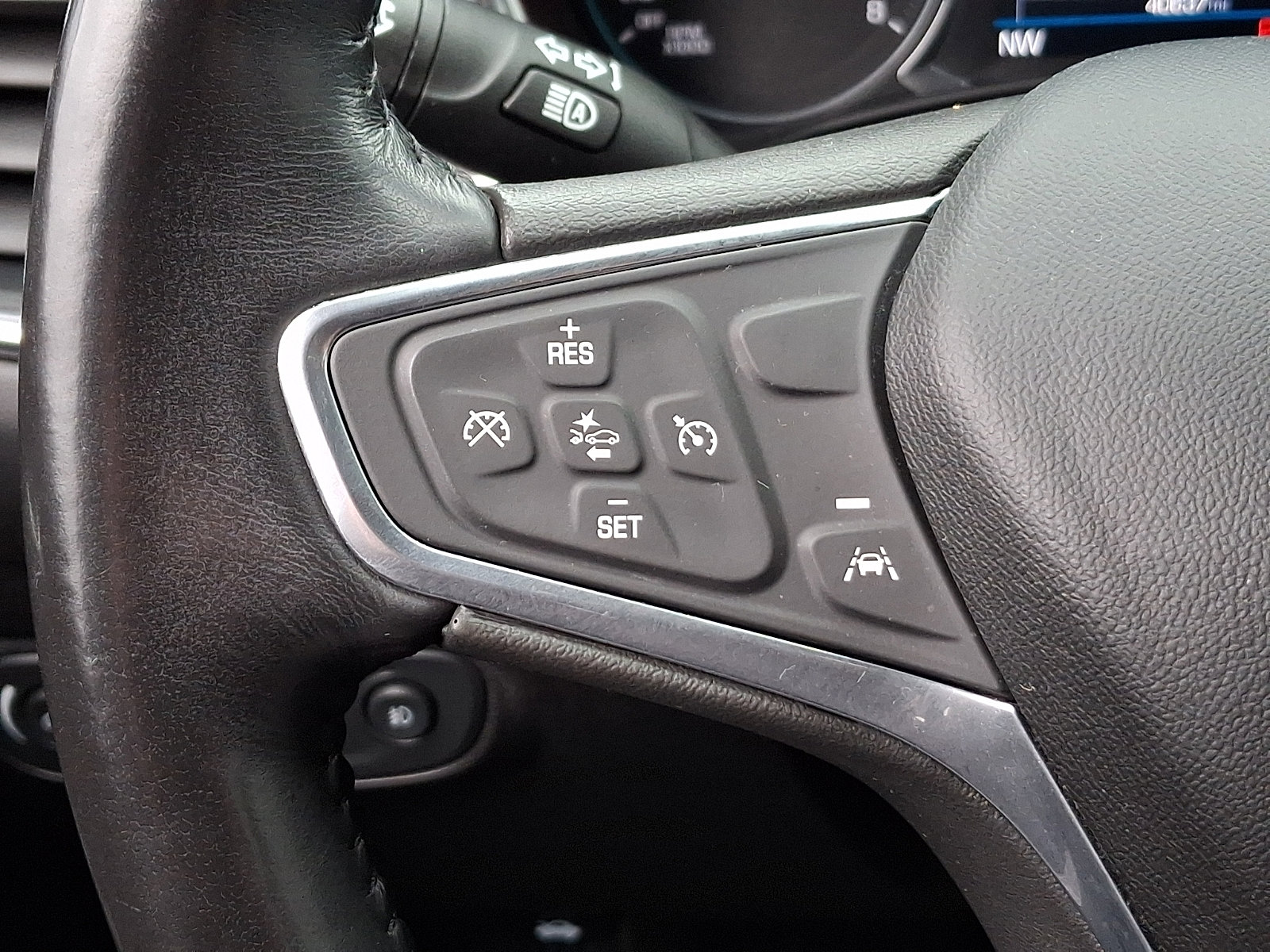 Used 2021 Chevrolet Equinox LT image 21
