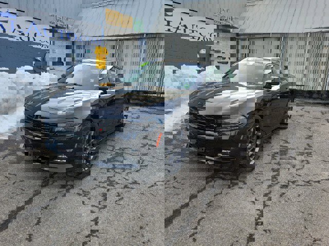 Used 2018 Dodge Charger GT image 2