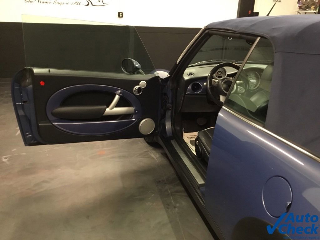 Used 2006 MINI Cooper Convertible image 27
