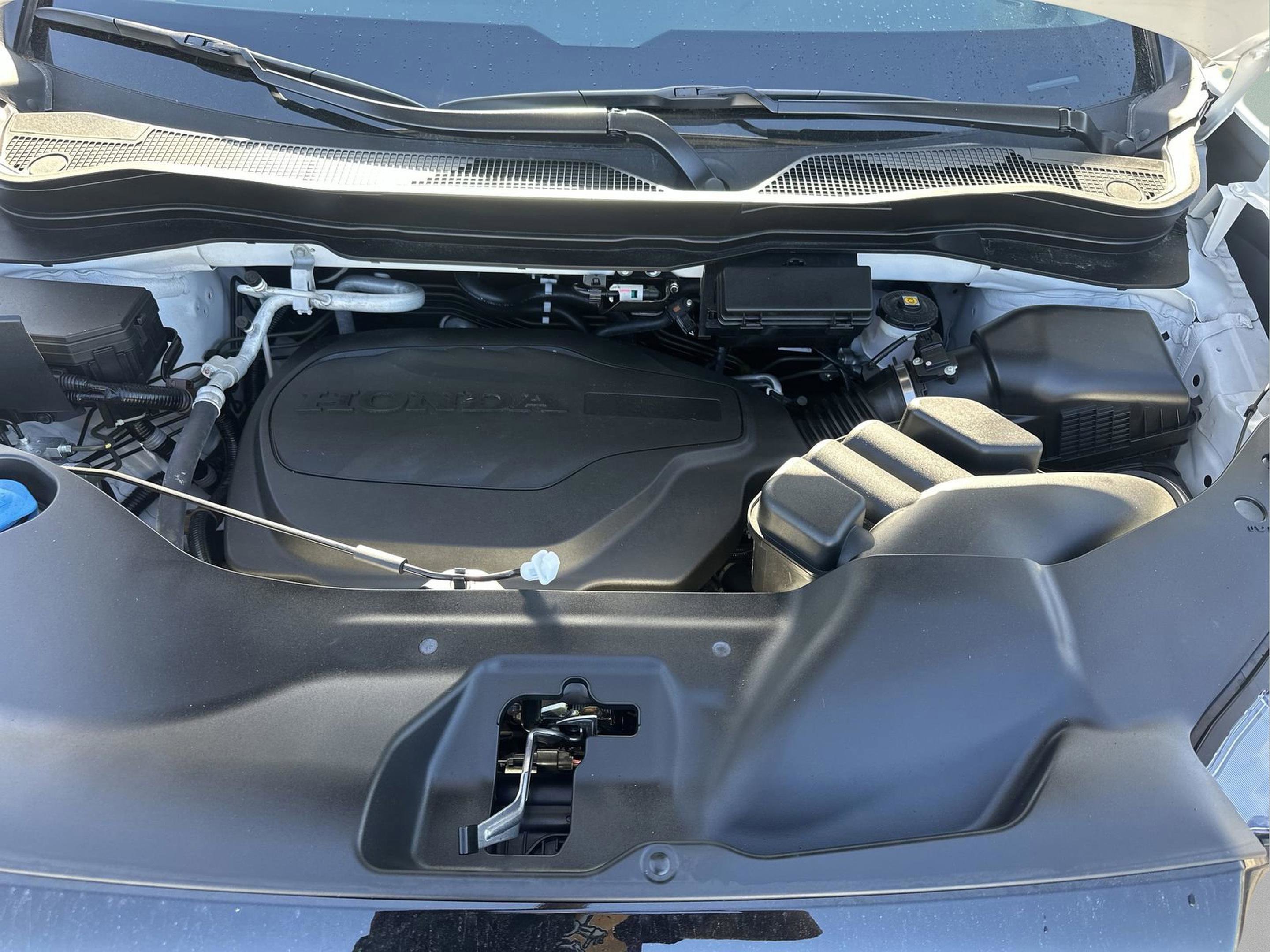 Certified 2025 Honda Ridgeline Sport image 24