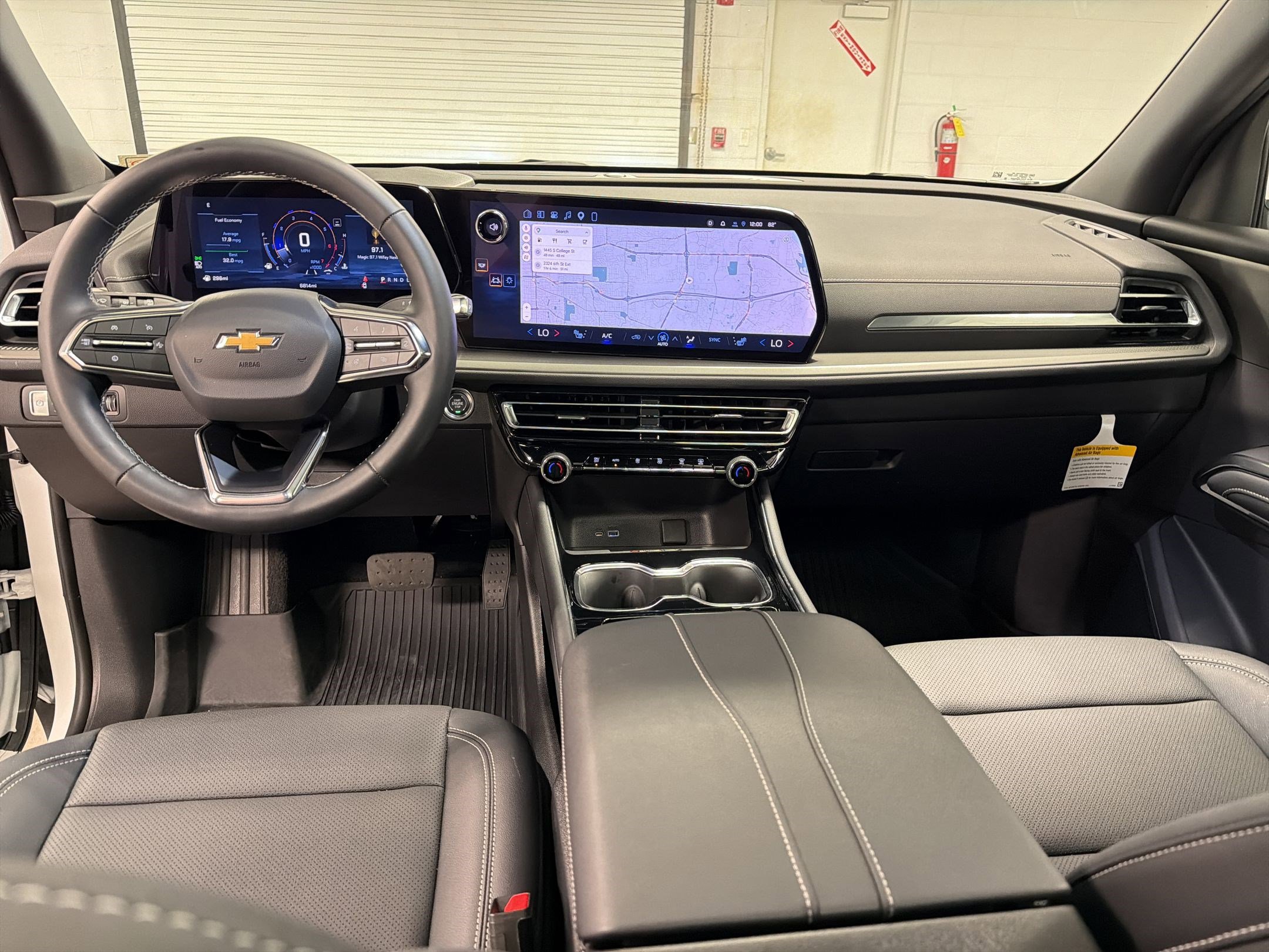 New 2026 Chevrolet Traverse LT w/ Sun and Wheel Package image 16