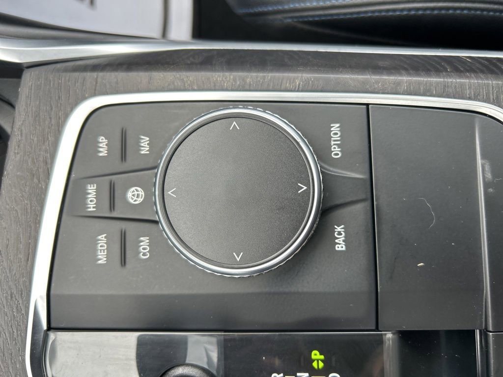 Used 2019 BMW 330i xDrive Sedan w/ M Sport Package image 23