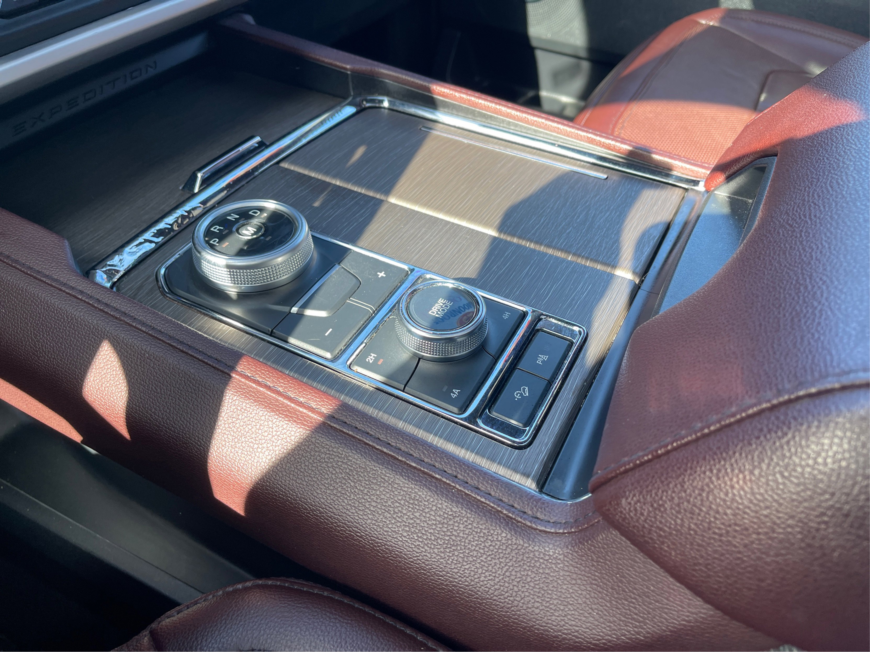 Used 2023 Ford Expedition Max Limited image 29