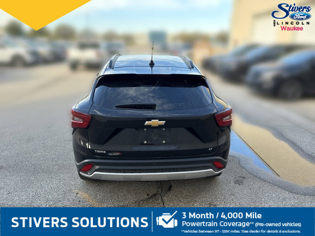 Used 2024 Chevrolet Trax LT w/ Driver Confidence Package FWD image 7